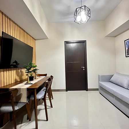 Park Mckinley West Bgc Apartment Taguig Exterior photo