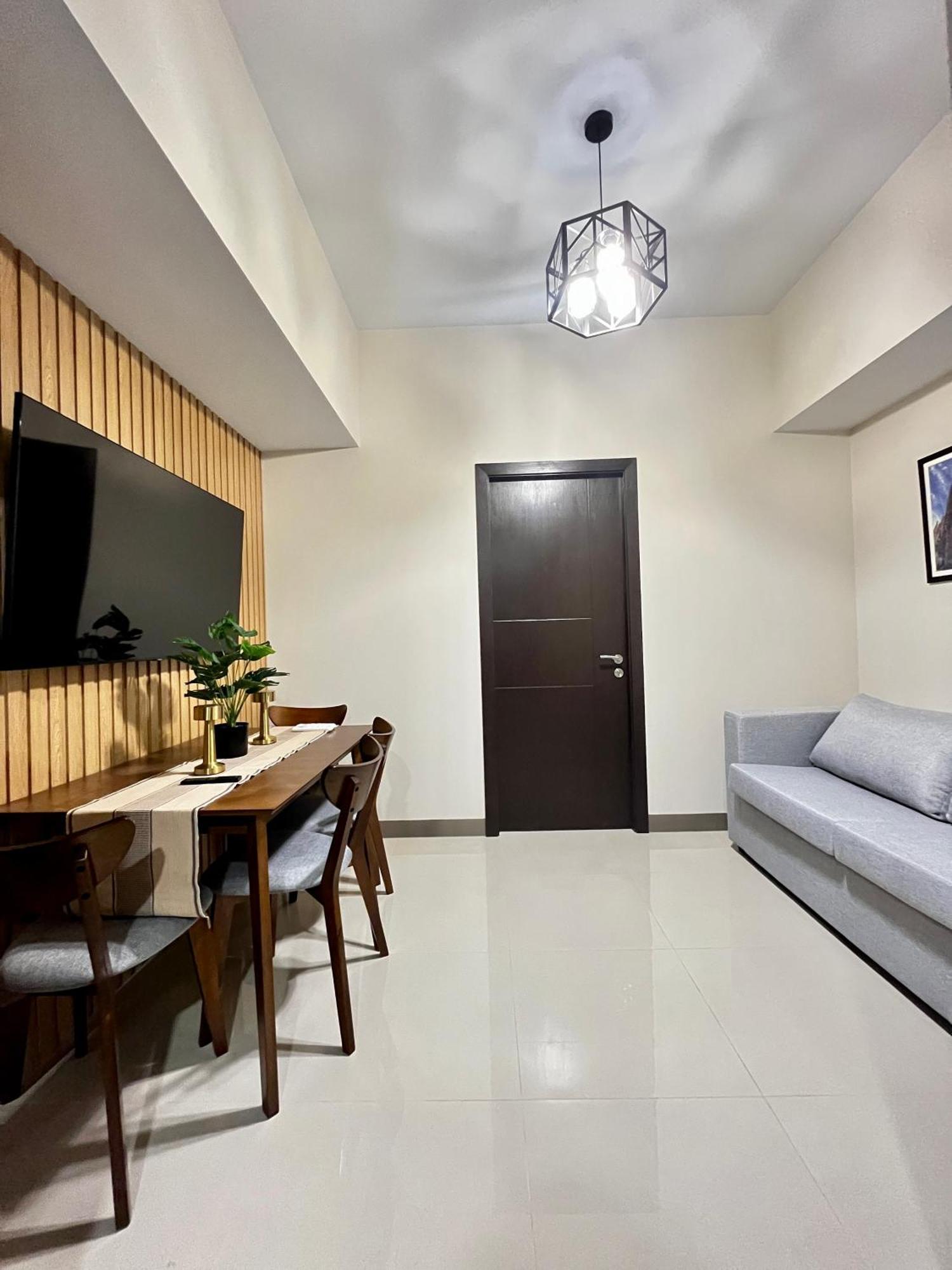 Park Mckinley West Bgc Apartment Taguig Exterior photo